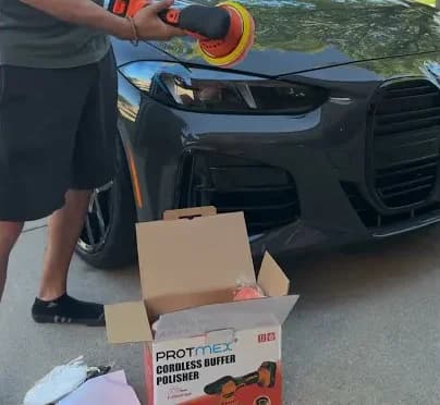 SuperZydan polishing a car with the Protmex cordless buffer