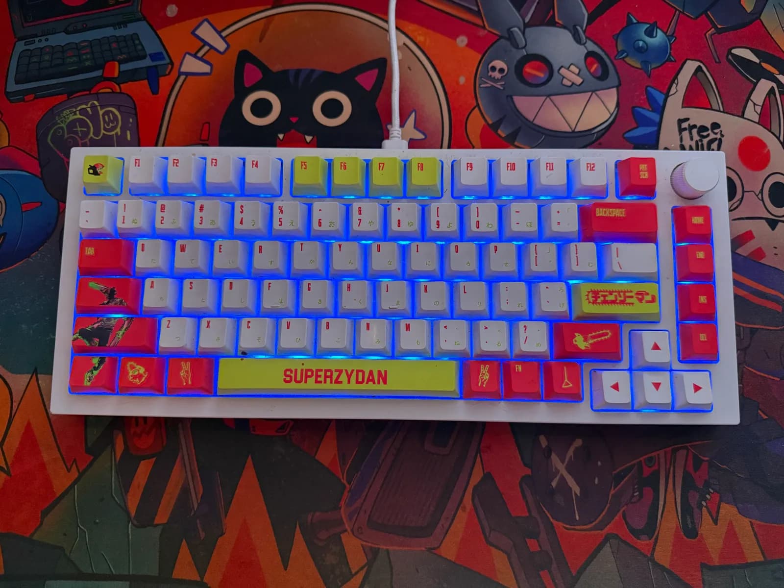 The previous keyboard: a 75% board with custom keycaps and a SUPERZYDAN spacebar