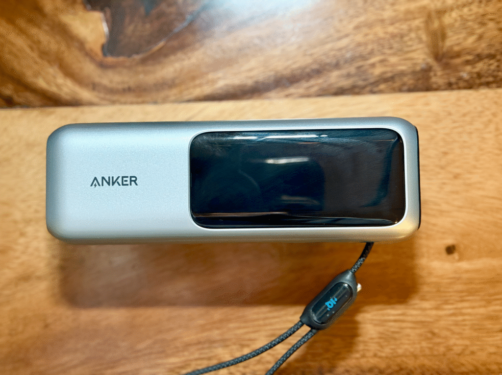 Anker - Full View